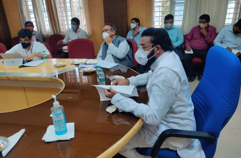 कर्नाटक : सरकारी चिकित्सकों ने वापस ली हड़ताल कर्नाटक : सरकारी चिकित्सकों ने वापस ली हड़ताल