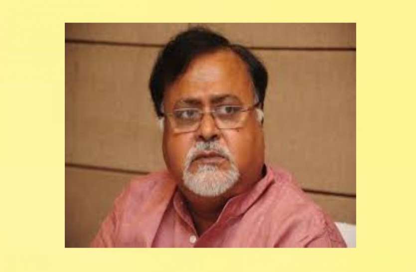 बंगाल में फिलहाल नहीं खुलेंगे स्कूल-कॉलेज बंगाल में फिलहाल नहीं खुलेंगे स्कूल-कॉलेज
