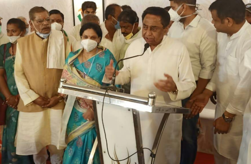 कांग्रेस में शामिल हुईं BJP नेता पारुल साहू, मंत्री गोविंद सिंह के खिलाफ लड़ सकती हैं चुनाव कांग्रेस में शामिल हुईं BJP नेता पारुल साहू, मंत्री गोविंद सिंह के खिलाफ लड़ सकती हैं चुनाव