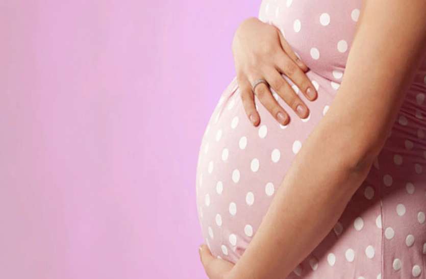 पीएम मातृ वंदना योजना में धांधली, 60-65 साल की महिलाओं को गर्भवती बताकर बांटे पैसे पीएम मातृ वंदना योजना में धांधली, 60-65 साल की महिलाओं को गर्भवती बताकर बांटे पैसे