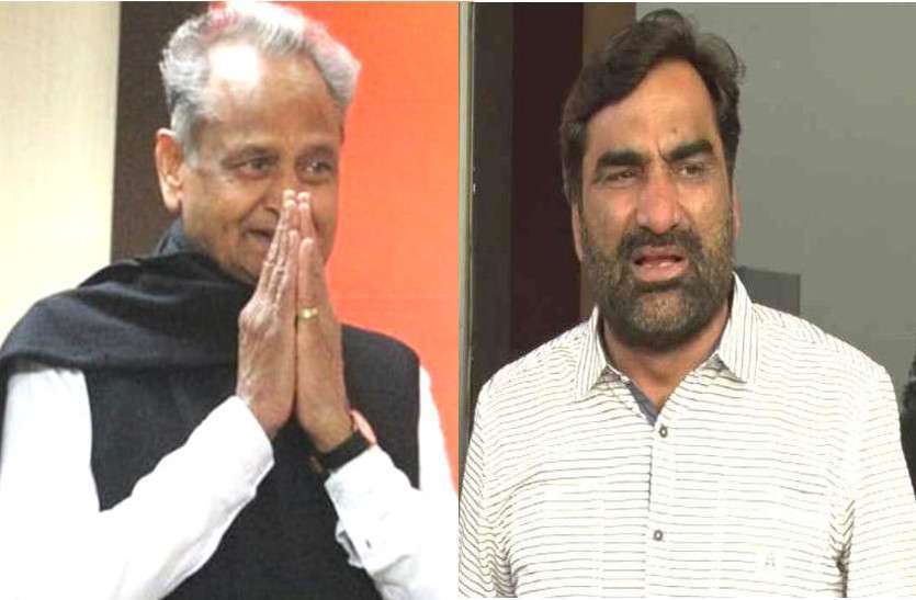 Hanuman Beniwal takes on Ashok Gehlot on Centers help for Rajasthan सांसद Hanuman Beniwal ने खोल डाली Ashok Gehlot सरकार की पोल! जानें क्या है मामला?