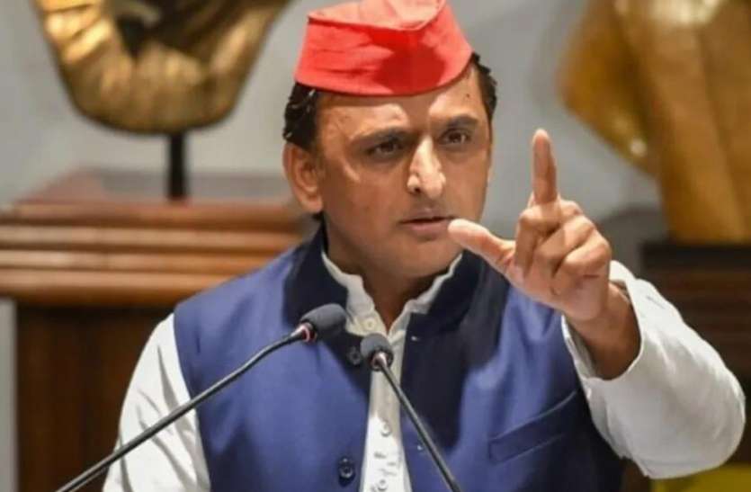 ‘बेरोज़गार युवाओं’ के साथ हम खड़े हैं, तो सरकार के बदल गये बोल : अखिलेश यादव ‘बेरोज़गार युवाओं’ के साथ हम खड़े हैं, तो सरकार के बदल गये बोल : अखिलेश यादव