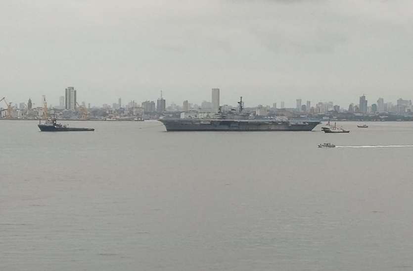 INS Viraat: आईएनएस विराट को तोडऩे में लगेगा एक साल का वक्त INS Viraat: आईएनएस विराट को तोडऩे में लगेगा एक साल का वक्त