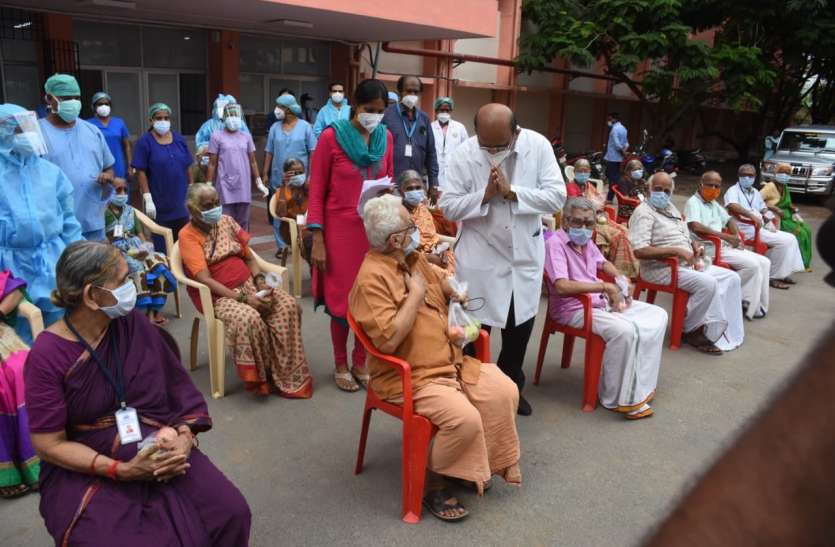 29 from old age home beat Covid with help from Stanley hospital Chennai: कोरोना संक्रमण से लडऩे में बुजुर्गों ने दिखाया दम, 29 बुजुर्ग कोरोना से जंग जीतकर लौटे