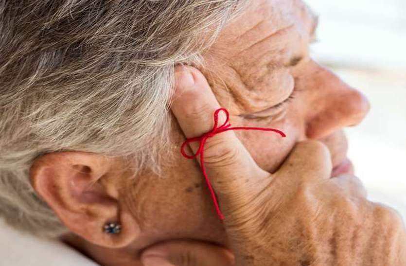 World Alzheimer's Day 2020 disease symptoms causes and treatment