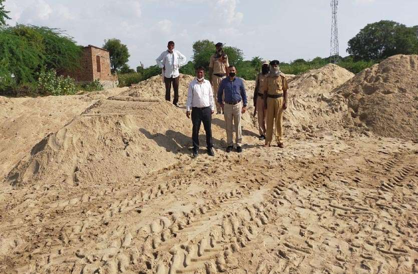 एसआईटी की बड़ी कार्रवाई, 4200 टन बजरी के अनाधिकृत स्टॉक को जब्त कर खनिज विभाग को किया सुपुर्द एसआईटी की बड़ी कार्रवाई, 4200 टन बजरी के अनाधिकृत स्टॉक को जब्त कर खनिज विभाग को किया सुपुर्द