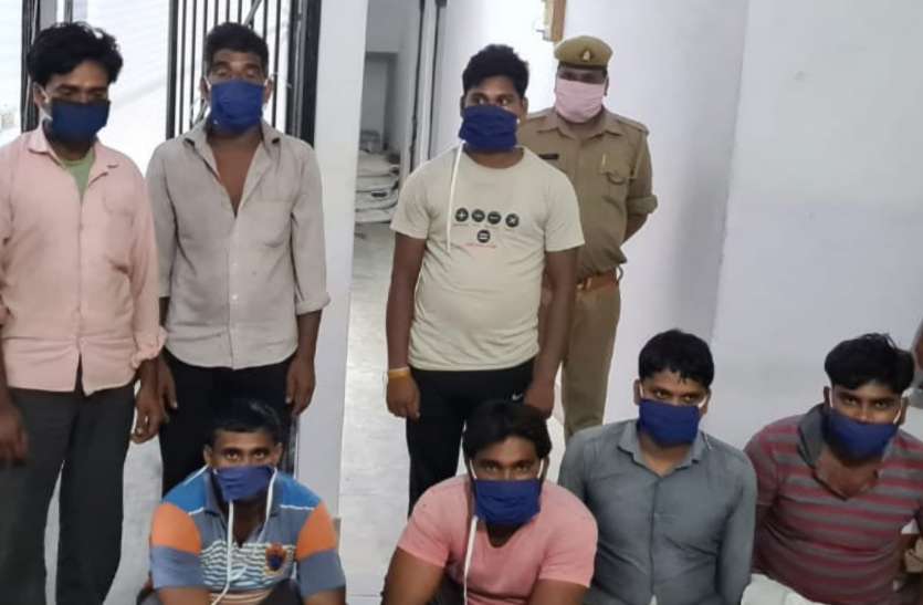 केमिकल से शराब बनाने की फैक्ट्री बरामद, सात अभियुक्त गिरफ्तार केमिकल से बनाई जा रही थी शराब, अचानक पहुंची पुलिस और फिर...