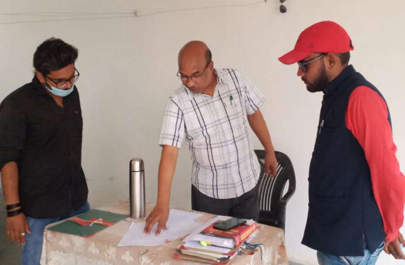 कॉलेज स्टूडेंट्स के लिए उत्तर-पुस्तिका अपलोड करने की अनिवार्यता समाप्त, अब ऐसे भेजनी होगी कॉलेज स्टूडेंट्स के लिए उत्तर-पुस्तिका अपलोड करने की अनिवार्यता समाप्त, अब ऐसे भेजनी होगी