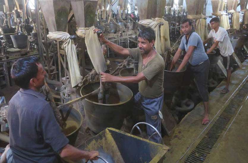 60 फीसदी से अधिक मजदूर लौटे काम पर, रीको की 69 प्रतिशत से अधिक इकाइयों में उत्पादन शुरू 60 फीसदी से अधिक मजदूर लौटे काम पर, रीको की 69 प्रतिशत से अधिक इकाइयों में उत्पादन शुरू