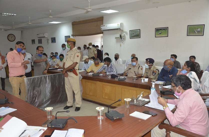 उपखंड स्तर पर बार-बार परिवेदना देने के बाद भी नहीं होता निस्तारण उपखंड स्तर पर बार-बार परिवेदना देने के बाद भी नहीं होता निस्तारण