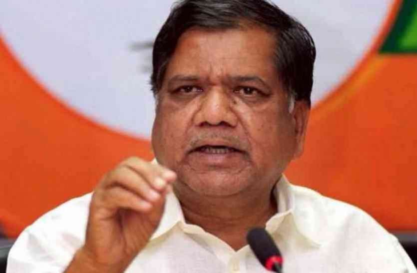 अनुदान लौटाए जाने की मामले जांच पर अड़ा विपक्ष अनुदान लौटाए जाने की मामले जांच पर अड़ा विपक्ष