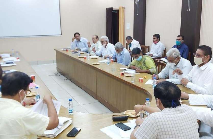 रबी फसलों की बिजाई के लिए देंगे पूरा सिंचाई पानी, लेकिन पकाई के लिए प्रकृति पर रहेगी निर्भरता रबी फसलों की बिजाई के लिए देंगे पूरा सिंचाई पानी, लेकिन पकाई के लिए प्रकृति पर रहेगी निर्भरता