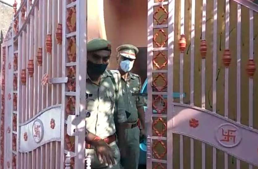 photo6294196812361345703.jpg शादी वाले घर में चोरों ने किया हाथ साफ, लाखों का सामान लेकर फरार