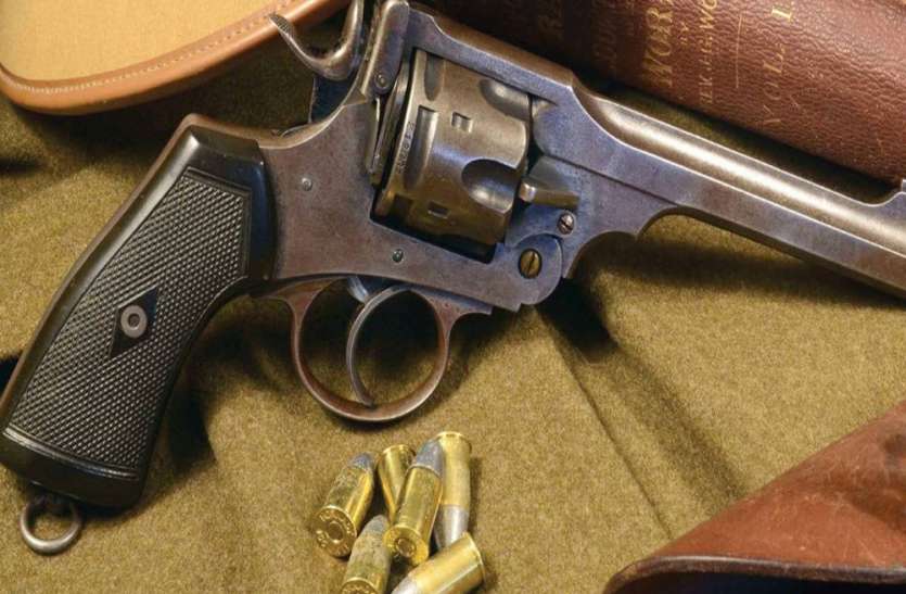 webley_scott_1.jpg यूपी के संडीला में बनेगी ब्रिटेन की मशहूर रिवॉल्वर वेबली स्कॉट