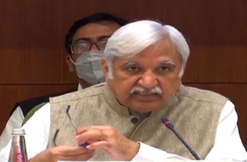 बिहार में तीन चरणों में होंगे विधानसभा चुनाव, दस नवंबर को आएंगे नतीजे बिहार में तीन चरणों में होंगे विधानसभा चुनाव, दस नवंबर को आएंगे नतीजे