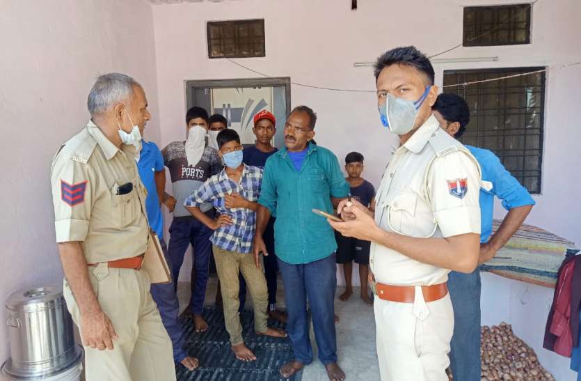 theft.jpg एक ही रात में पांच जगह टूटे ताले,ग्रामीणों में आक्रोश
