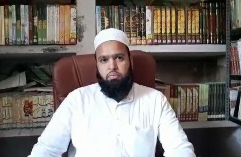 deoband_2.jpg मथुरा में शाही जामा मस्जिद पर हक जताने वालों को देवबंदी उलेमा ने बताया फिरकापरस्त