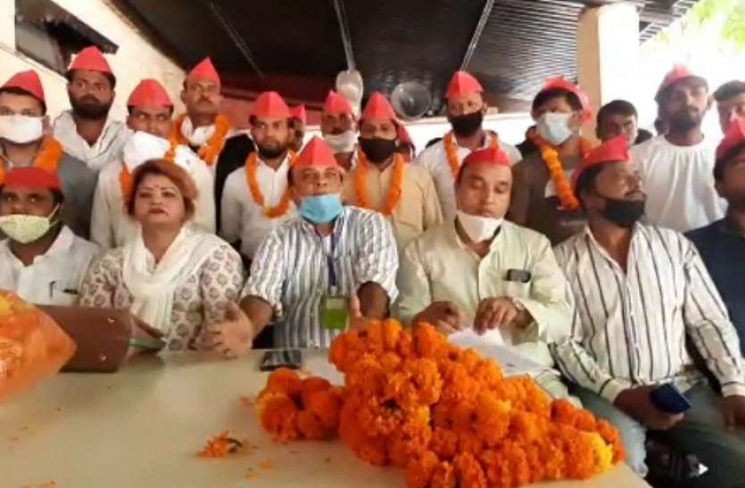 uzaffarnagar.jpg मुजफ्फरनगर में भाजपा काे झटका ताे मजबूत हुई सपा, कई ने मिलाया सपा से हाथ