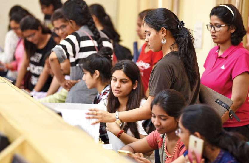 747061-cbse.jpg CBSE Board Exam 2021: इस बार दसवीं और बारहवीं के लिए डिजिटल एडमिट कार्ड होंगे जारी, पढ़ें डिटेल्स