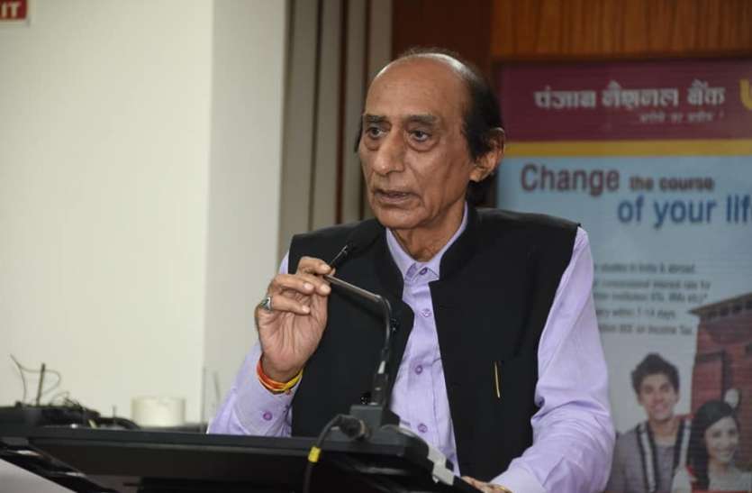 भले ही मुझे कोई नहीं जानता, लेकिन मेरा गीत ही मेरी अमरता और पहचान है भले ही मुझे चेहरे से कोई नहीं जानता, लेकिन मेरा गीत ही मेरी अमरता और पहचान है
