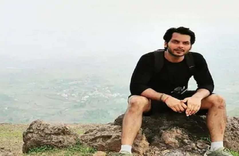 सुशांत सिंह की मौत के बाद बिहार के एक ओर अभिनेता की संदिग्ध मौत सुशांत सिंह की मौत के बाद बिहार के एक ओर अभिनेता की संदिग्ध मौत