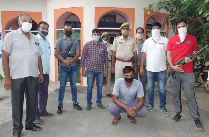 हरियाणा से फरार प्रेमिका की हत्या का आरोपी गणेशपुरा में दबोचा हरियाणा से फरार प्रेमिका की हत्या का आरोपी गणेशपुरा में दबोचा