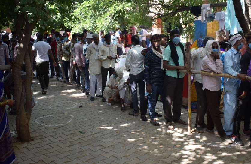 Controversy over sub-panch polling in Nagla Dulhe Khan, elected Deputy Superintendent in 35 Panchayats 35 पंचायतों में चुने गए उपसरपंच, नगला दूल्हे खां में उपसरपंच मतदान को लेकर हुआ विवाद