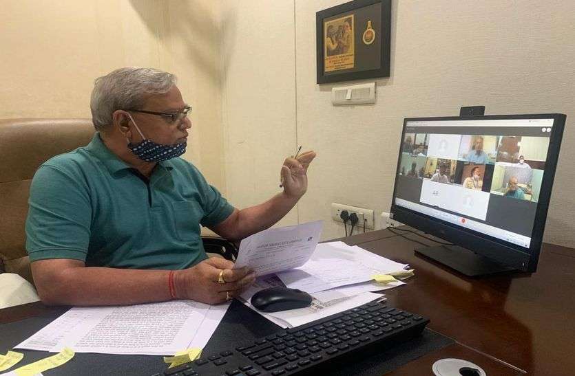 सांसद ने कहा, परकोटे के तय 7 बाजार हो स्मार्ट सांसद ने कहा, परकोटे के तय 7 बाजार हो स्मार्ट