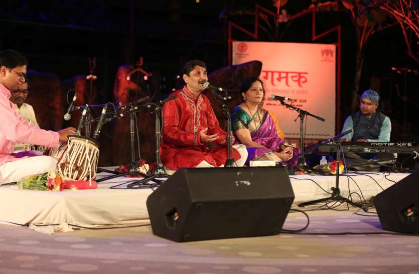 8 दिन में कंपोज होता था गीत, एक साल में तैयार हुई गीत रामायण, 37 भाषाओं में अनुवाद 8 दिन में कंपोज होता था गीत, एक साल में तैयार हुई गीत रामायण, 37 भाषाओं में अनुवाद