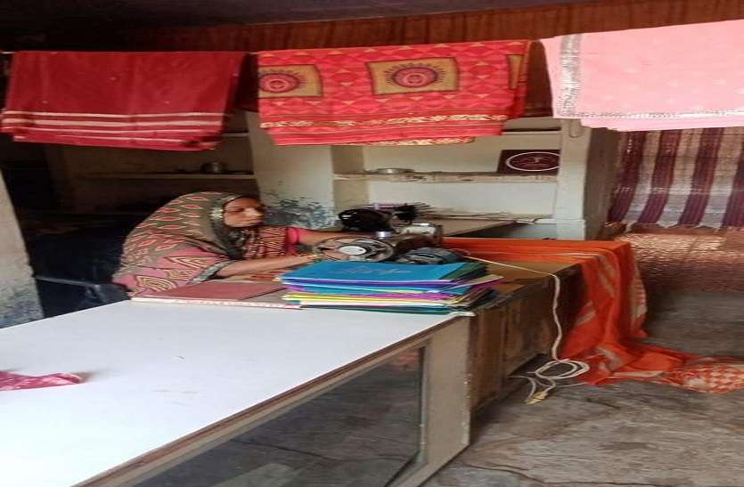 बड़ी सोच और लघु उद्योग से बछामदी की मीरा ने पाया मुकाम बड़ी सोच और लघु उद्योग से बछामदी की मीरा ने पाया मुकाम