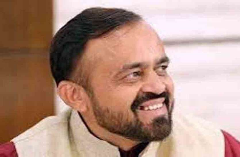 कोरोना मरीज नहीं, फिर भी अदालतें बंद, यह राजस्थान के लोगों के हित में नहीं-लोढ़ा कोरोना मरीज नहीं, फिर भी अदालतें बंद, यह राजस्थान के लोगों के हित में नहीं-लोढ़ा