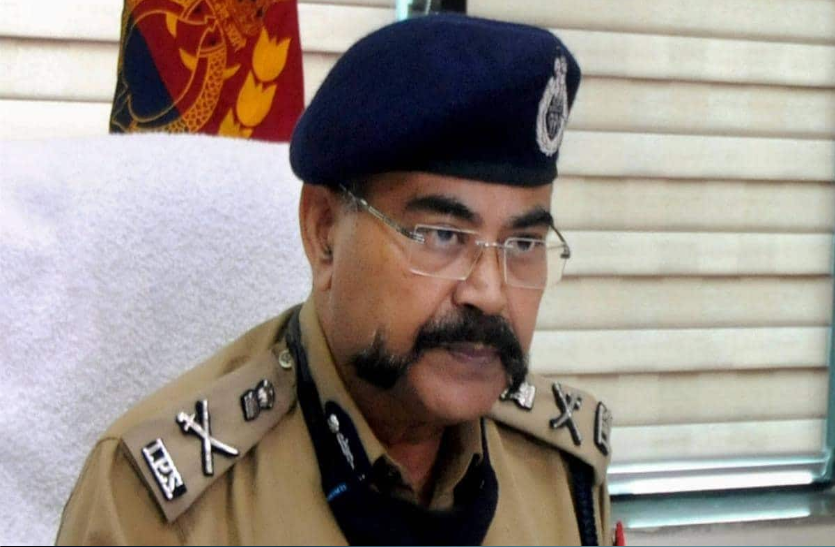 Hathras rape case- पुलिस का बयान एफएसएल रिपोर्ट में नहीं हुई रेप की पुष्टि Hathras rape case- पुलिस का बयान एफएसएल रिपोर्ट में नहीं हुई रेप की पुष्टि