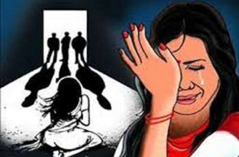बलरामपुर में दलित छात्रा के साथ हैवानियत, गैंगरेप के बाद तोड़ दी कमर और दोनों टांगे, आंत फटने से मौत बलरामपुर में दलित छात्रा के साथ हैवानियत, गैंगरेप के बाद तोड़ दी कमर और दोनों टांगे, आंत फटने से मौत