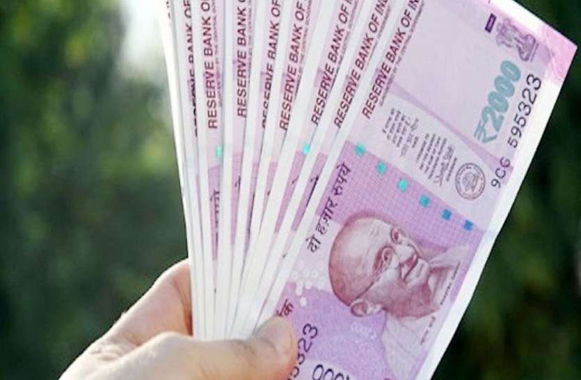 UP Top Ten News: यूपी बोर्ड के मेधावियों को मिलेगी 80 हजार की स्कॉलरशिप UP Top Ten News: यूपी बोर्ड के मेधावियों को मिलेगी 80 हजार की स्कॉलरशिप