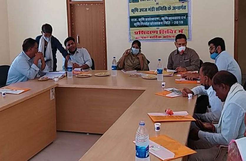 कार्यशाला में दी कृषि निर्यात प्रोत्साहन नीति की जानकारी कार्यशाला में दी कृषि निर्यात प्रोत्साहन नीति की जानकारी
