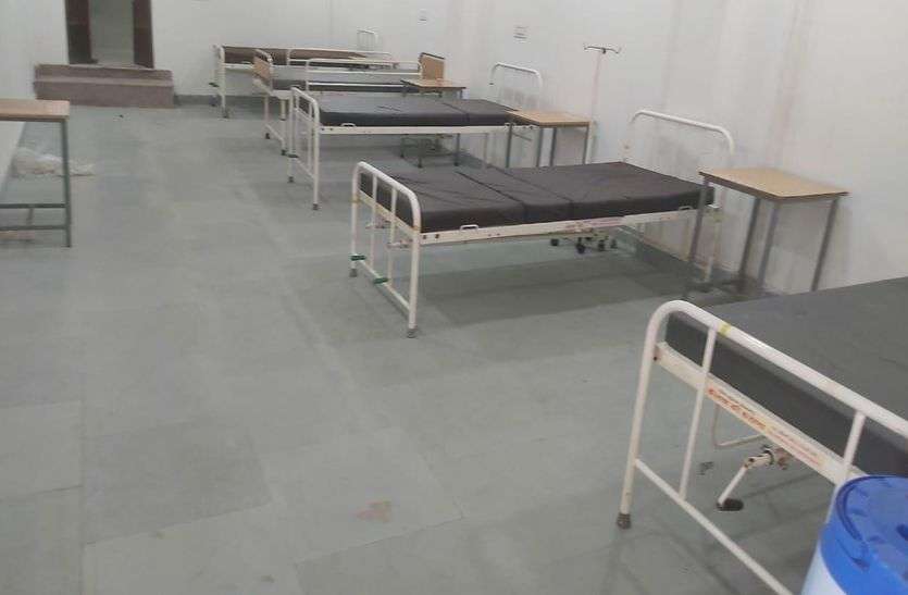 समाज में बढ़ता कोरोना देख पुष्करणा युवाओं ने 48 घंटे में तैयार कर दिया क्वॉरंटाइन सेंटर समाज में बढ़ता कोरोना देख पुष्करणा युवाओं ने 48 घंटे में तैयार कर दिया क्वॉरंटाइन सेंटर