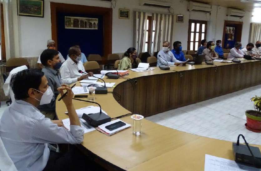 21 गांवों में 4 करोड़ 20 लाख के कार्यों का किया अनुमोदन 21 गांवों में 4 करोड़ 20 लाख के कार्यों का किया अनुमोदन