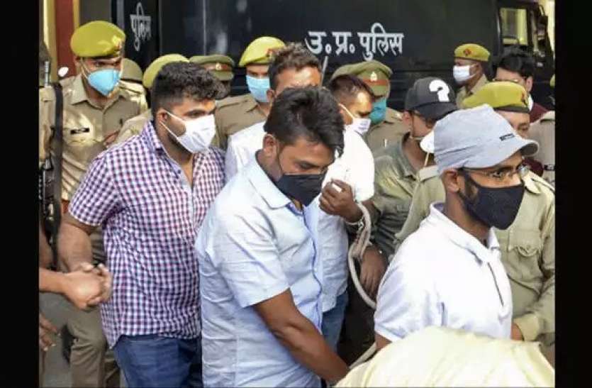 mmjk.jpg हाथरस केस: जेल में बंद चारों आरोपियों की चिट्ठी से केस में आया नया मोड़, बोले- हमने नहीं इन्होंने किया मर्डर!