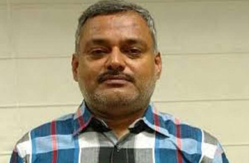 बिकरू कांड : फरीदाबाद में इस कैमरे ने विकास दुबे की तस्वीर की थी कैप्चर, इस आदत से था वाकिफ बिकरू कांड : फरीदाबाद में इस कैमरे ने विकास दुबे की तस्वीर की थी कैप्चर, इस आदत से था वाकिफ