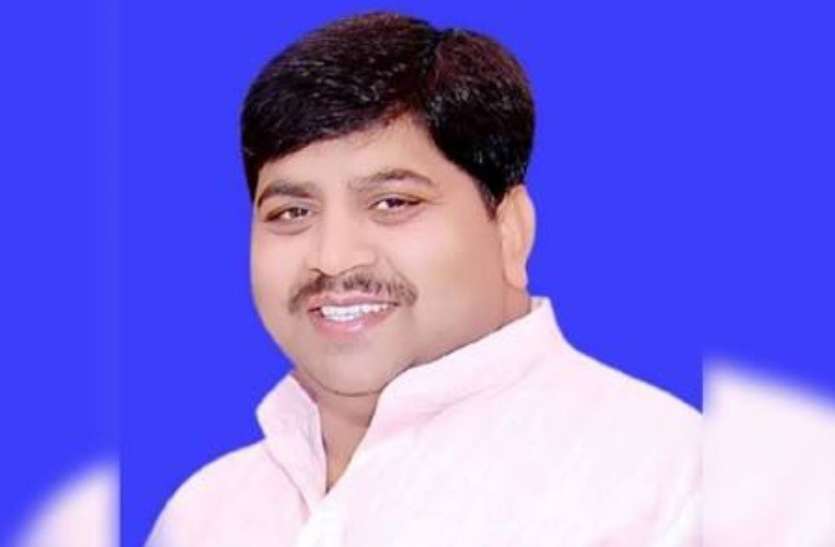 mahmood_ali.jpg CBI और ED की जांच के बाद बसपा एमएलसी और अमित जैन के खिलाफ 100 करोड़ की RC जारी