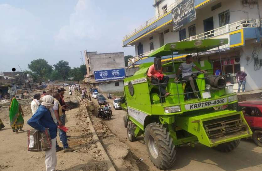 फसल बर्बाद होने से त्योहारी सीजन के व्यापार पर पड़ी मार फसल बर्बाद होने से त्योहारी सीजन के व्यापार पर पड़ी मार
