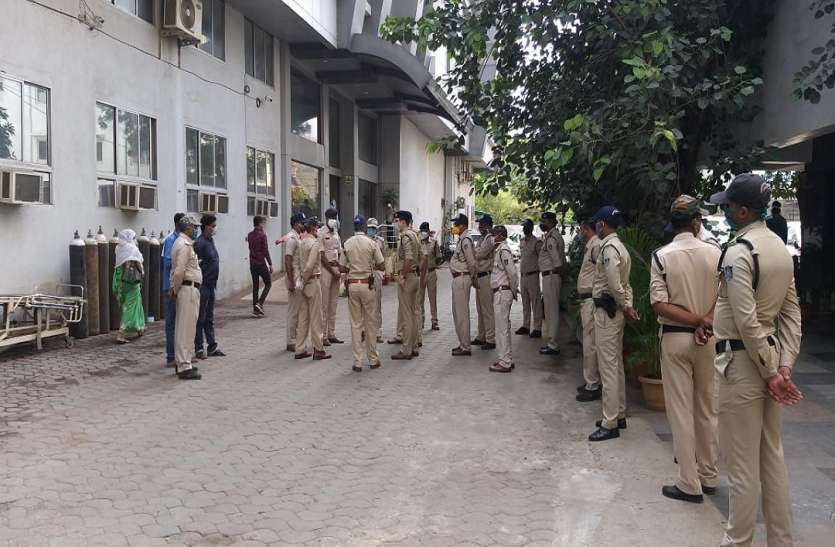 कोरोना संक्रमित मेजर अभय नोरिया की मौत के बाद जमा पुलिसकर्मी कोरोना का कहर पड़ा मद्धिम पर मौत का सिलसिला जारी