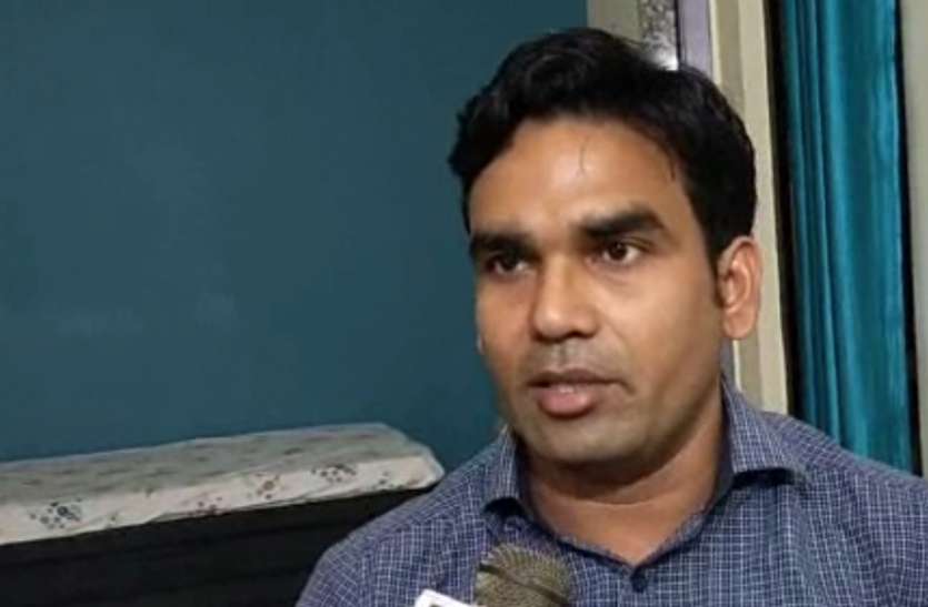 EO Fatehpur चेयरमैन के चहेते ठेकेदार को नहीं मिला ठेका तो ईओ को मिली जान से मारने की धमकी, सीएम को पत्र लिखकर लगाई गुहार