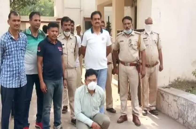 Alwar Police Handcraft Accused Of Thuggery Of 8 Crore राजस्थान पुलिस को बड़ी सफलता, आठ करोड़ की ठगी का आरोपी शातिर बदमाश पकड़ा
