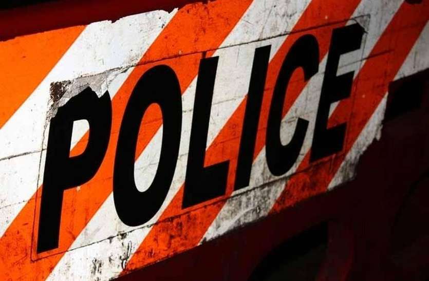 police धमक में तोड़ रहे अनुशासन, बन रहे वर्दीवाला गुंडा