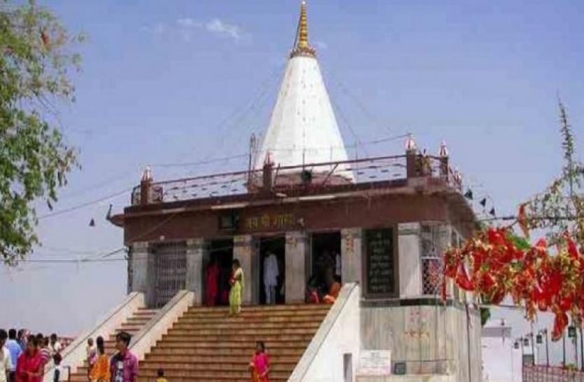 maa.png नवरात्र में खुले रहेंगे प्रदेश के सभी देवी मंदिर, सीएम की अपील- सावधानियों का करें पालन
