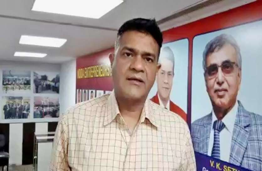 vipin-malhan-nea.jpg जेनरेटर पर प्रतिबंध के चलते गंभीर संकट से गुजर रहे 10 हजार उद्योग हो सकते हैं बंद