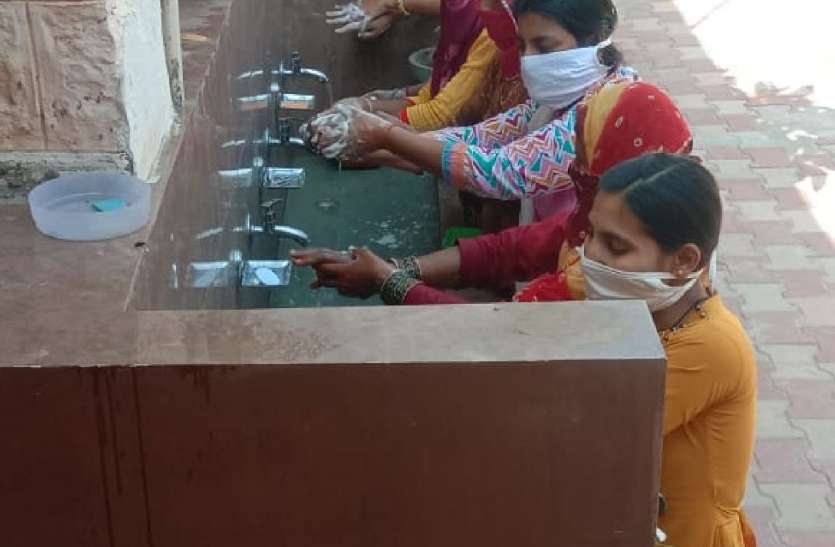 हाथ धुलाई दिवस पर हुई गतिविधियां, किया जागरुक हाथ धुलाई दिवस पर हुई गतिविधियां, किया जागरुक