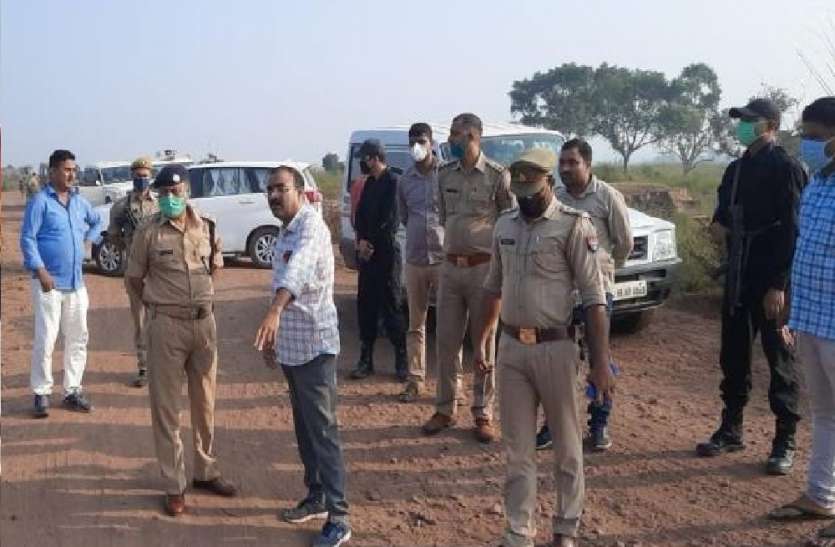 50 हजार का इनामी बदमाश पुलिस मुठभेड़ में गिरफ्तार, टेक्निकल डायरेक्टर हत्याकांड में थी तलाश 50 हजार का इनामी बदमाश पुलिस मुठभेड़ में गिरफ्तार, टेक्निकल डायरेक्टर हत्याकांड में थी तलाश
