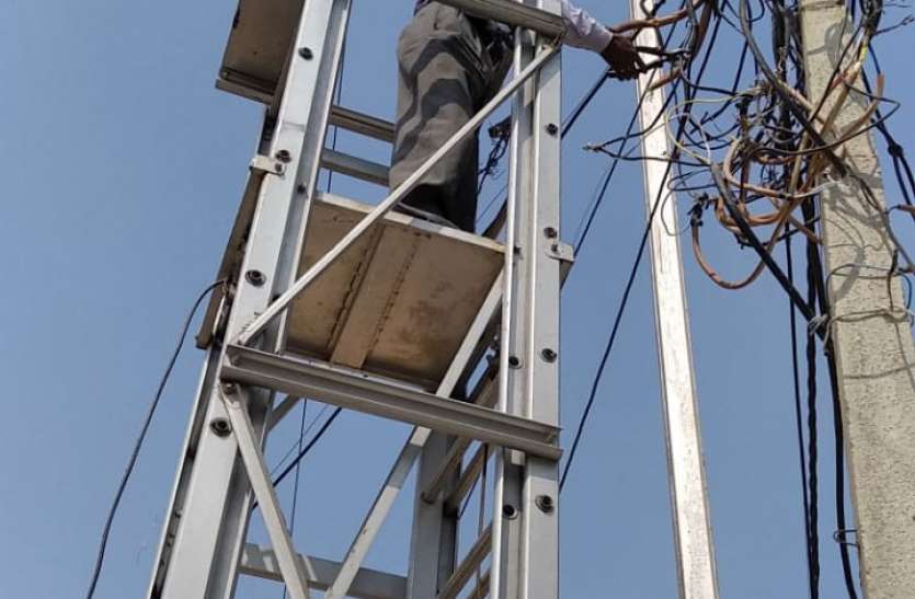 12 crore rupees due to electricity bill 3 दिन में काटे गए 200 से ज्यादा बिजली कनेक्शन